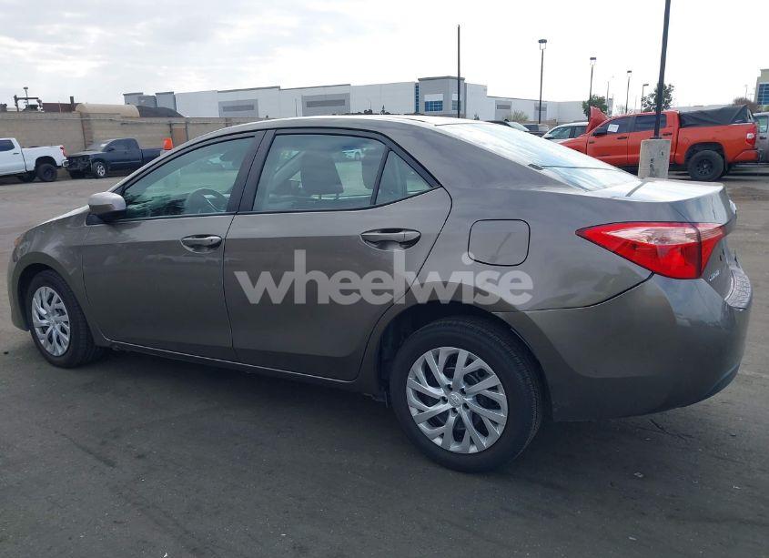 Photo 15 of 2019 Toyota Corolla LE (VIN 5YFBURHE9KP909851)