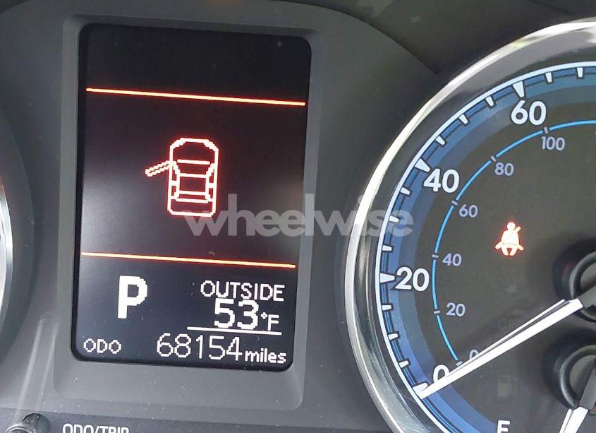 Photo 16 of 2019 Toyota Corolla LE (VIN 5YFBURHE9KP909851)