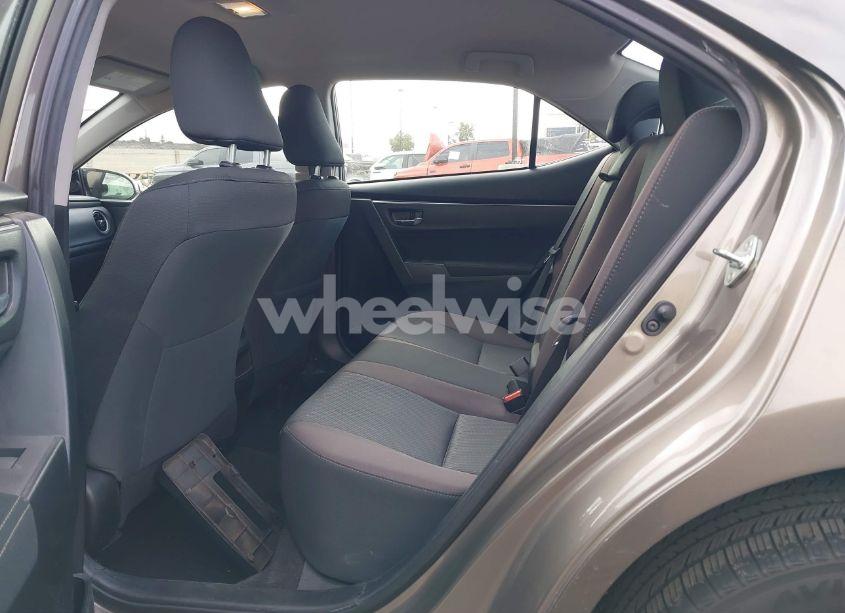 Photo 8 of 2019 Toyota Corolla LE (VIN 5YFBURHE9KP909851)