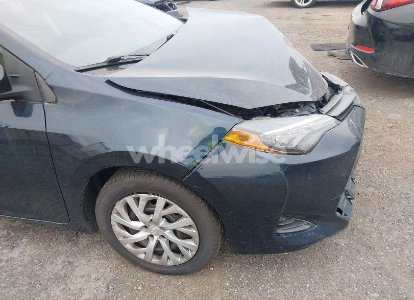 Photo 18 of 2019 Toyota Corolla LE (VIN 5YFBURHE9KP910269)