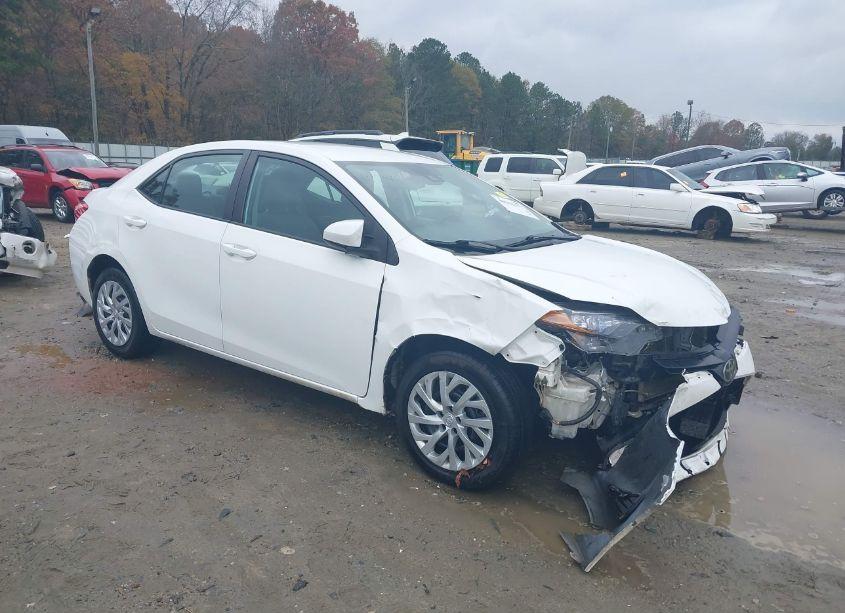 2019 Toyota Corolla LE (VIN 5YFBURHE9KP914998) main photo