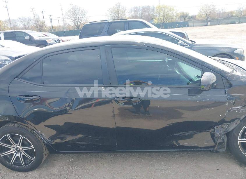 Photo 13 of 2019 Toyota Corolla LE (VIN 5YFBURHE9KP929601)