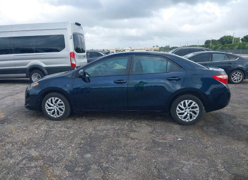 Photo 14 of 2019 Toyota Corolla LE (VIN 5YFBURHE9KP933440)