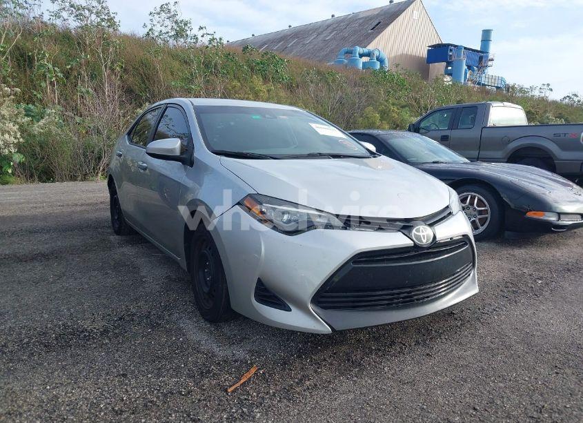 2019 Toyota Corolla LE (VIN 5YFBURHE9KP936029) main photo