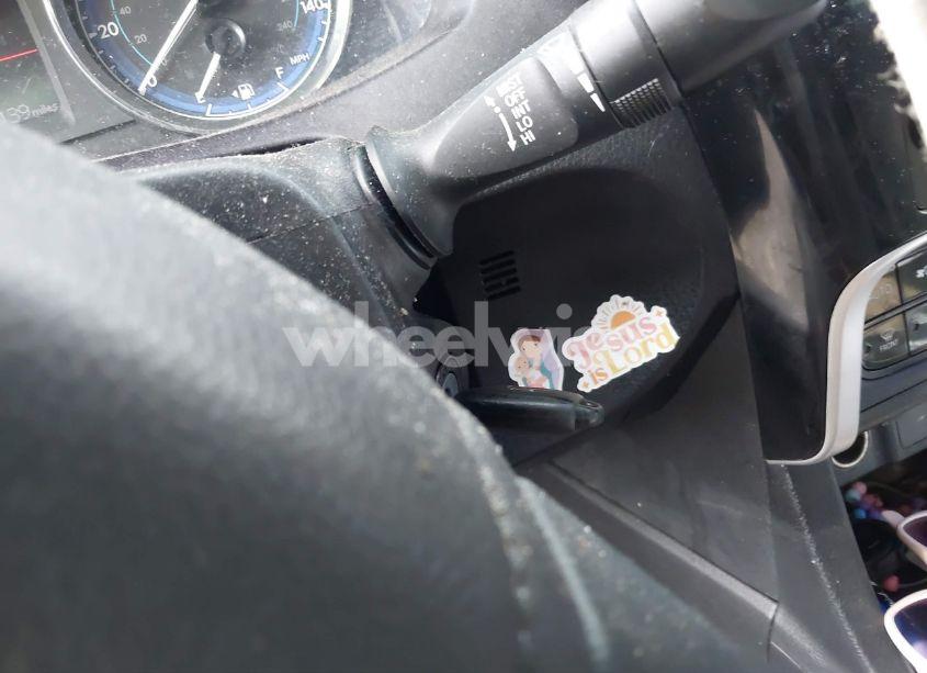 Photo 11 of 2019 Toyota Corolla LE (VIN 5YFBURHE9KP936029)