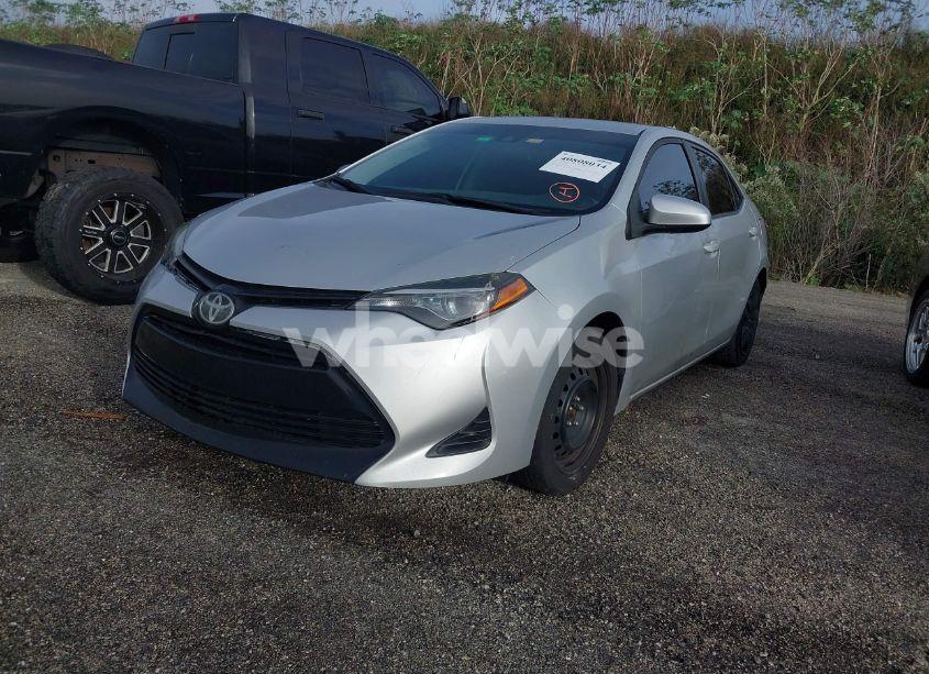Photo 2 of 2019 Toyota Corolla LE (VIN 5YFBURHE9KP936029)
