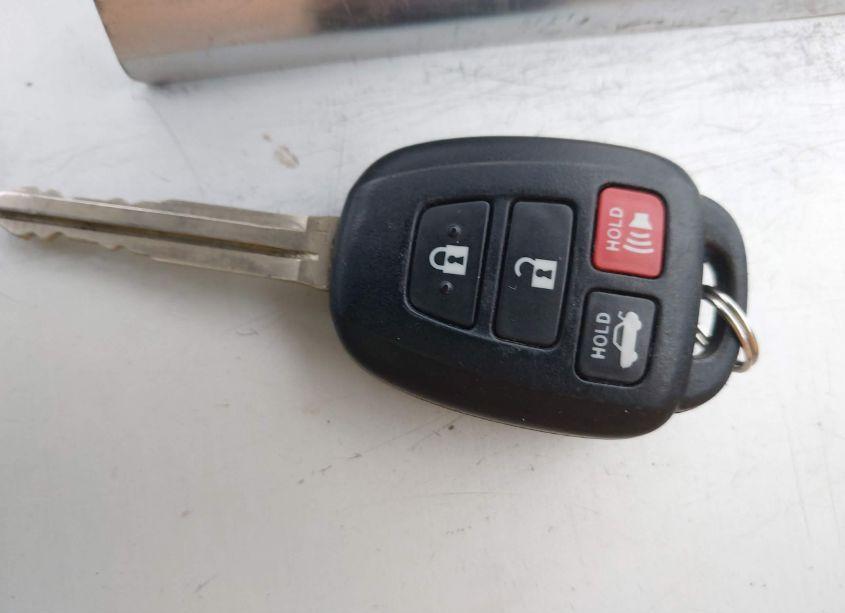 Photo 11 of 2019 Toyota Corolla LE (VIN 5YFBURHE9KP941117)