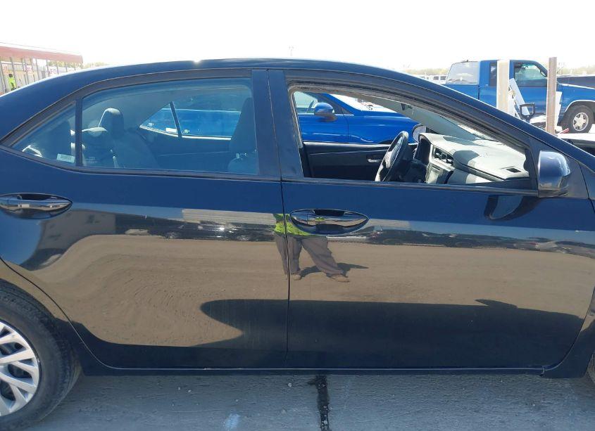 Photo 14 of 2019 Toyota Corolla LE (VIN 5YFBURHE9KP941117)