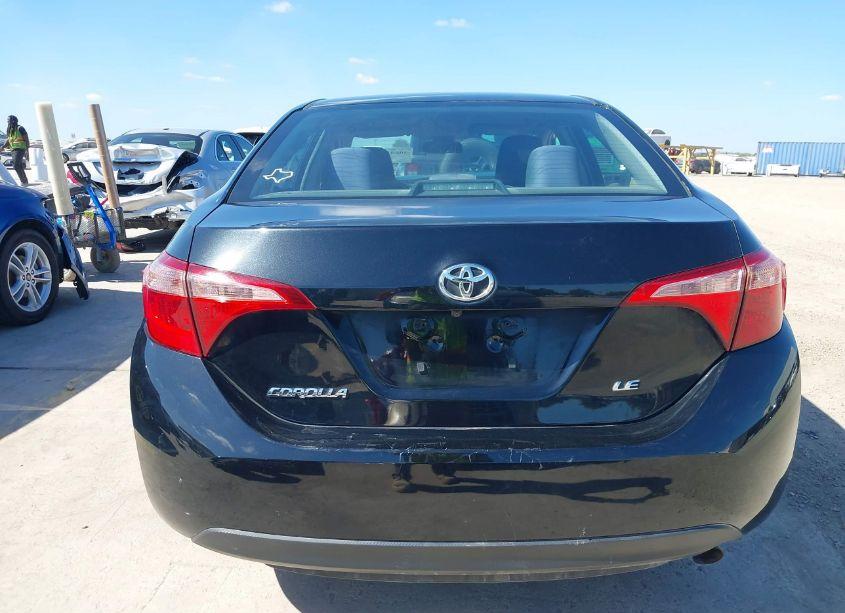 Photo 17 of 2019 Toyota Corolla LE (VIN 5YFBURHE9KP941117)