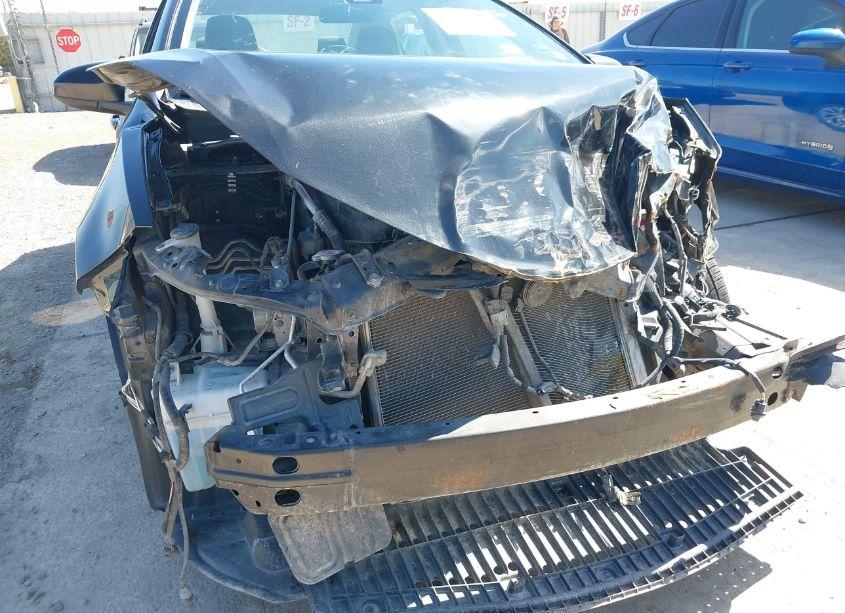 Photo 18 of 2019 Toyota Corolla LE (VIN 5YFBURHE9KP941117)