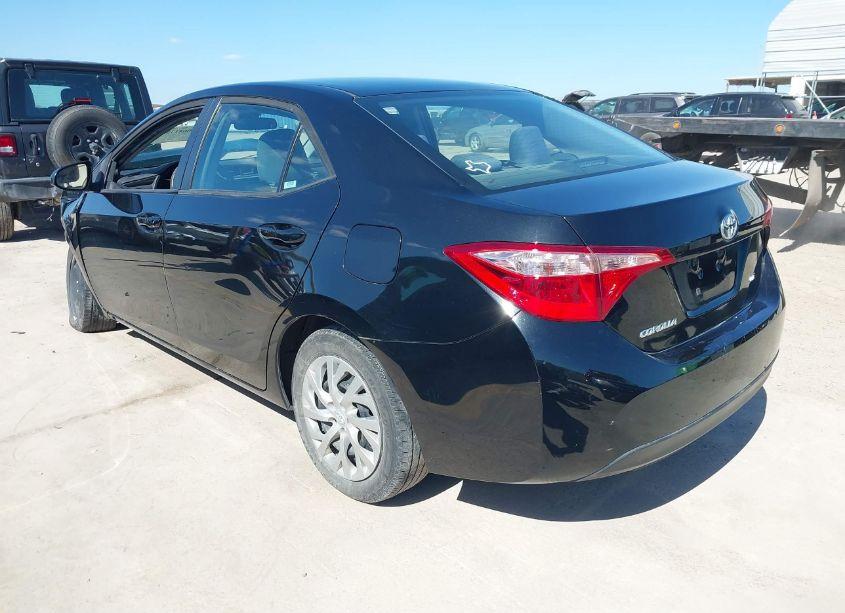 Photo 3 of 2019 Toyota Corolla LE (VIN 5YFBURHE9KP941117)