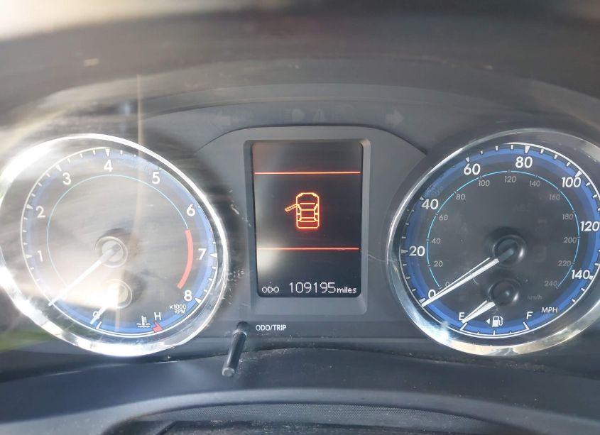 Photo 7 of 2019 Toyota Corolla LE (VIN 5YFBURHE9KP941117)