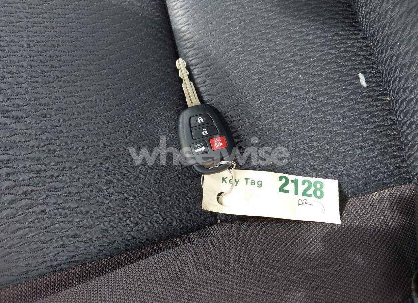 Photo 11 of 2019 Toyota Corolla LE (VIN 5YFBURHE9KP946155)