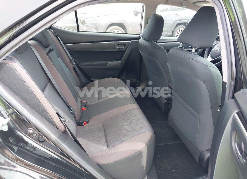 Photo 8 of 2019 Toyota Corolla LE (VIN 5YFBURHE9KP946155)