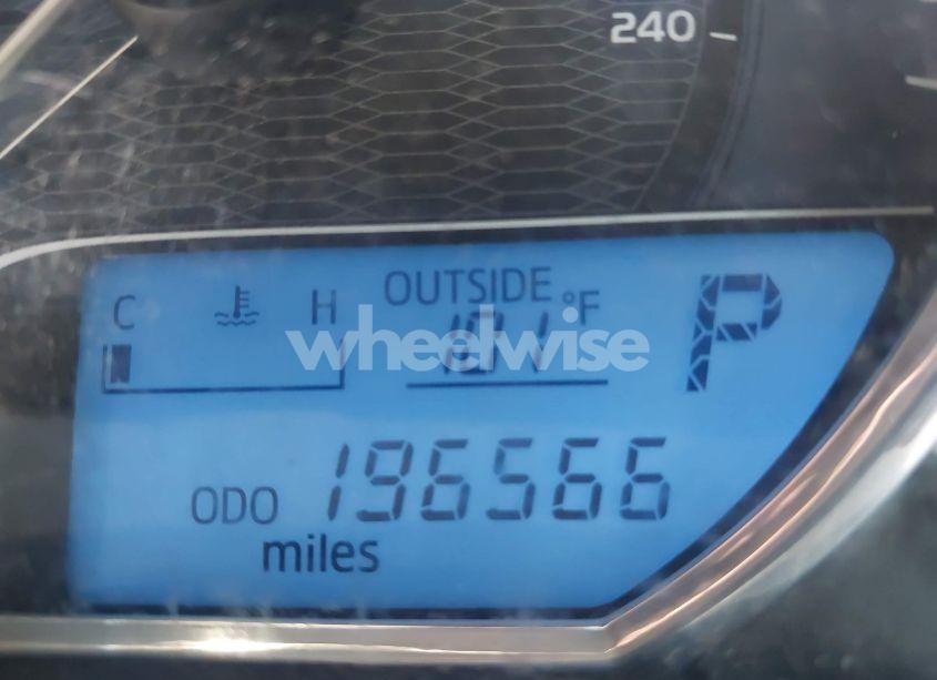 Photo 15 of 2014 Toyota Corolla LE (VIN 5YFBURHEXEP028306)