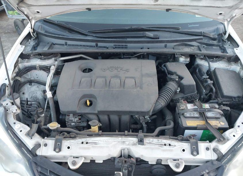 Photo 10 of 2014 Toyota Corolla S PLUS (VIN 5YFBURHEXEP051004)