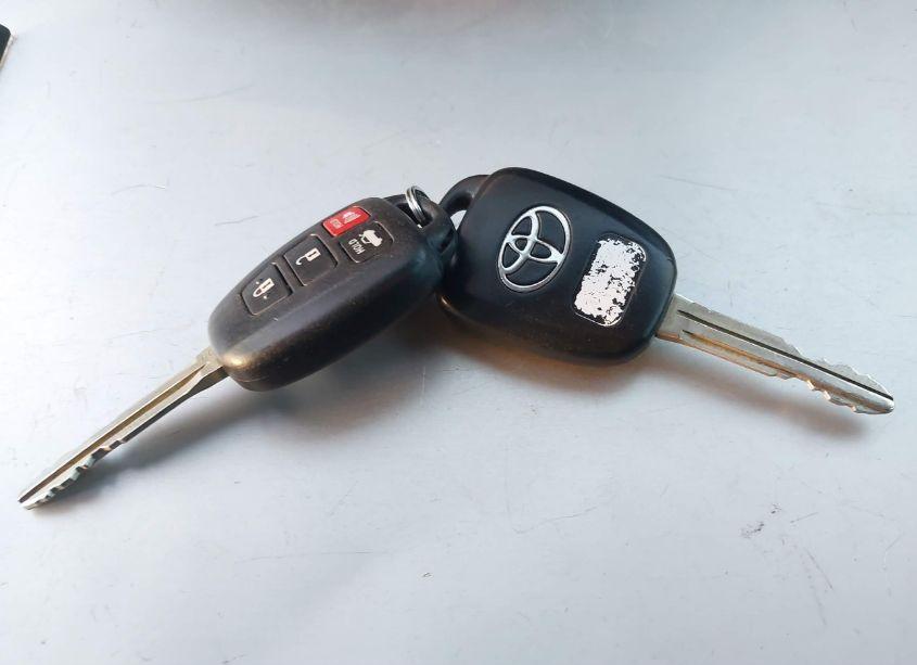 Photo 11 of 2014 Toyota Corolla S PLUS (VIN 5YFBURHEXEP051004)