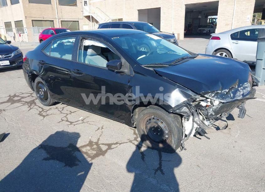 2014 Toyota Corolla LE (VIN 5YFBURHEXEP052055) main photo