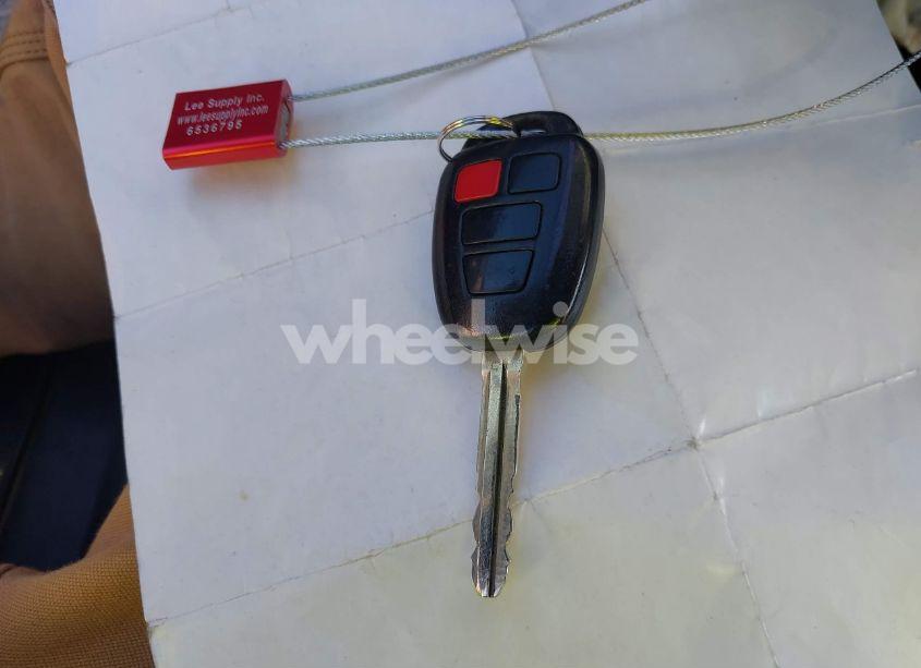 Photo 11 of 2014 Toyota Corolla LE (VIN 5YFBURHEXEP052055)