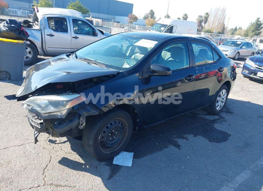 Photo 2 of 2014 Toyota Corolla LE (VIN 5YFBURHEXEP052055)