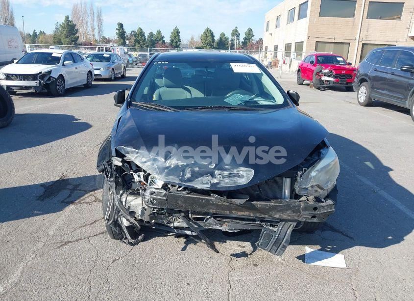 Photo 6 of 2014 Toyota Corolla LE (VIN 5YFBURHEXEP052055)