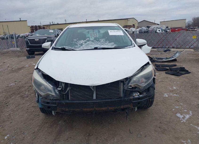 Photo 13 of 2014 Toyota Corolla LE (VIN 5YFBURHEXEP092118)