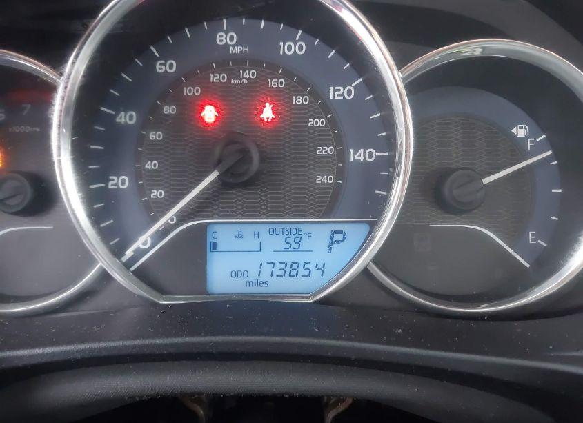 Photo 15 of 2014 Toyota Corolla LE (VIN 5YFBURHEXEP099926)