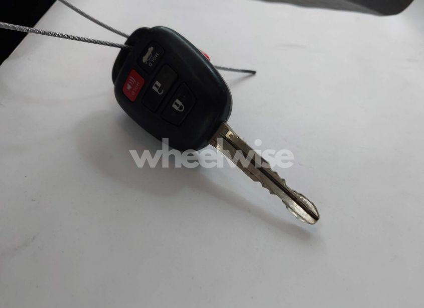 Photo 11 of 2014 Toyota Corolla LE (VIN 5YFBURHEXEP106034)