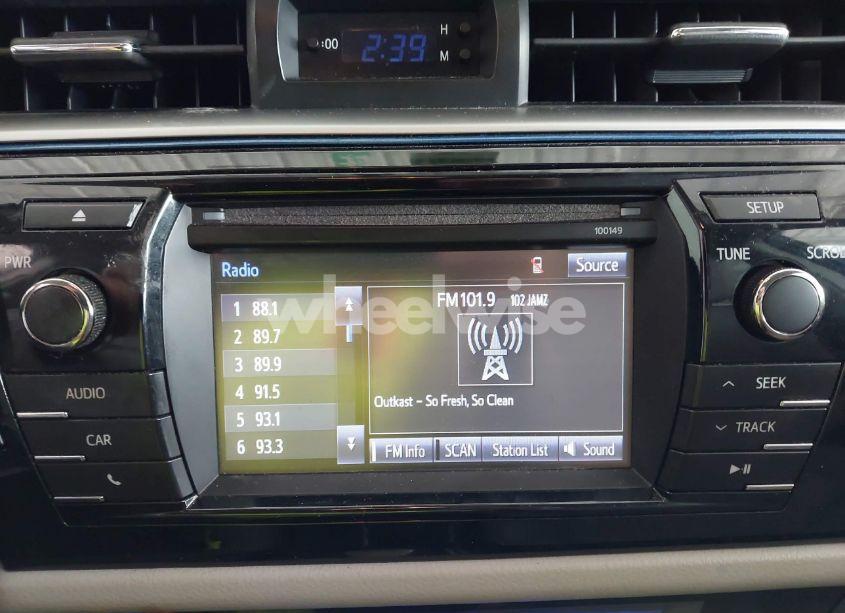 Photo 15 of 2014 Toyota Corolla LE (VIN 5YFBURHEXEP106034)