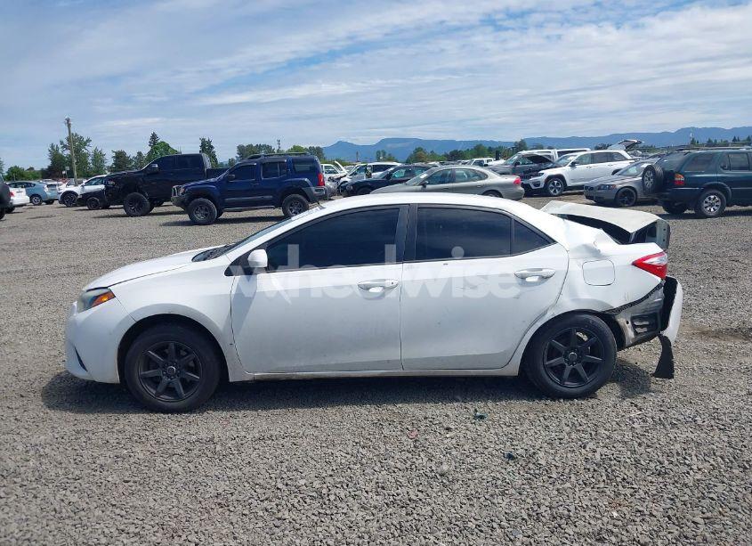 Photo 15 of 2014 Toyota Corolla L (VIN 5YFBURHEXEP106521)