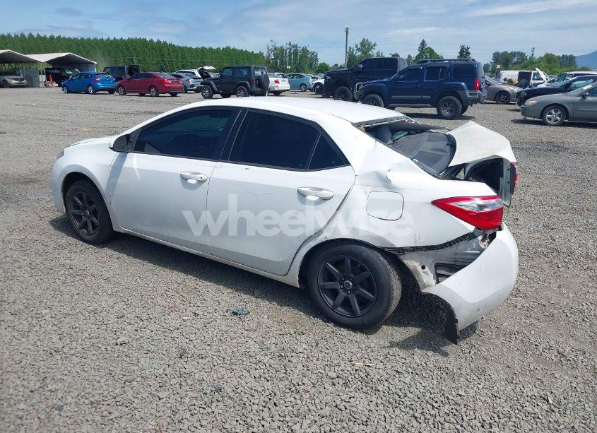 Photo 3 of 2014 Toyota Corolla L (VIN 5YFBURHEXEP106521)