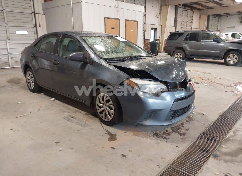 2014 Toyota Corolla LE (VIN 5YFBURHEXEP127983) main photo