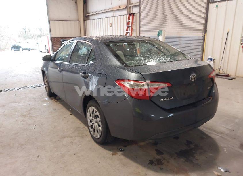 Photo 3 of 2014 Toyota Corolla LE (VIN 5YFBURHEXEP127983)
