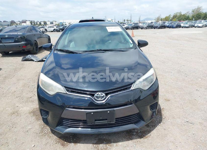 Photo 13 of 2015 Toyota Corolla LE (VIN 5YFBURHEXFP184931)