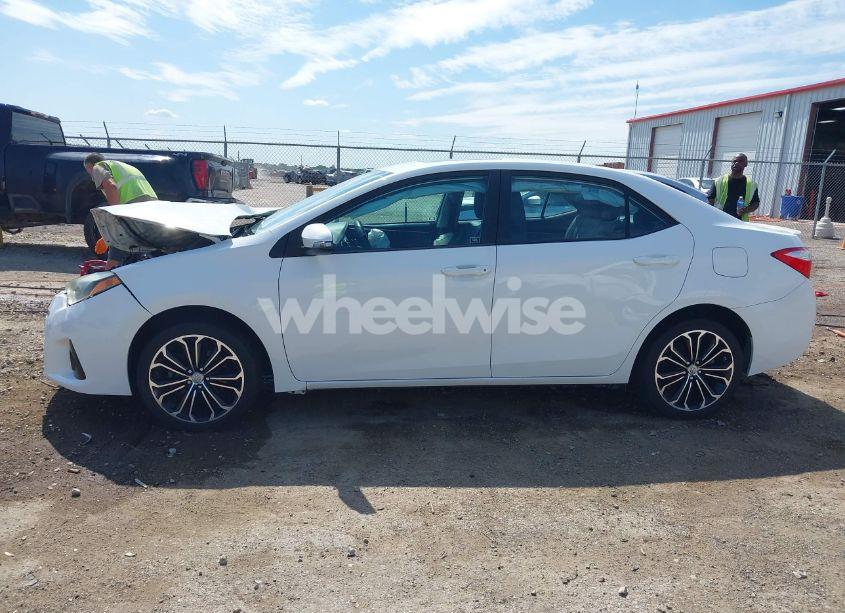 Photo 15 of 2015 Toyota Corolla L/LE/LE PLUS/LE PREMIUM/S/S PLUS/S PREMIUM (VIN 5YFBURHEXFP197887)