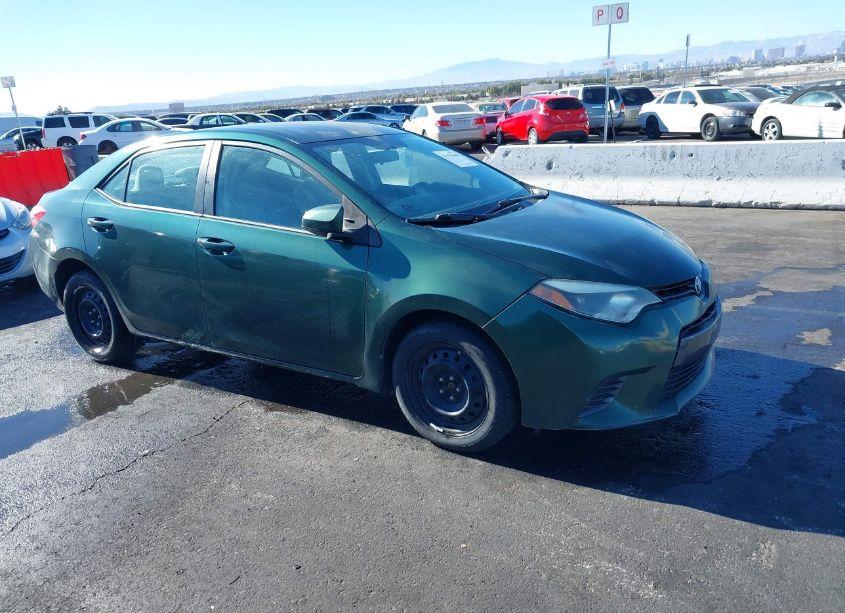 2015 Toyota Corolla LE (VIN 5YFBURHEXFP207964) main photo
