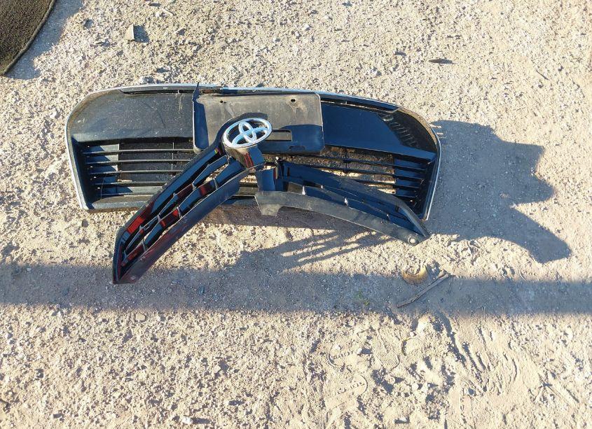 Photo 12 of 2015 Toyota Corolla S PLUS (VIN 5YFBURHEXFP235392)