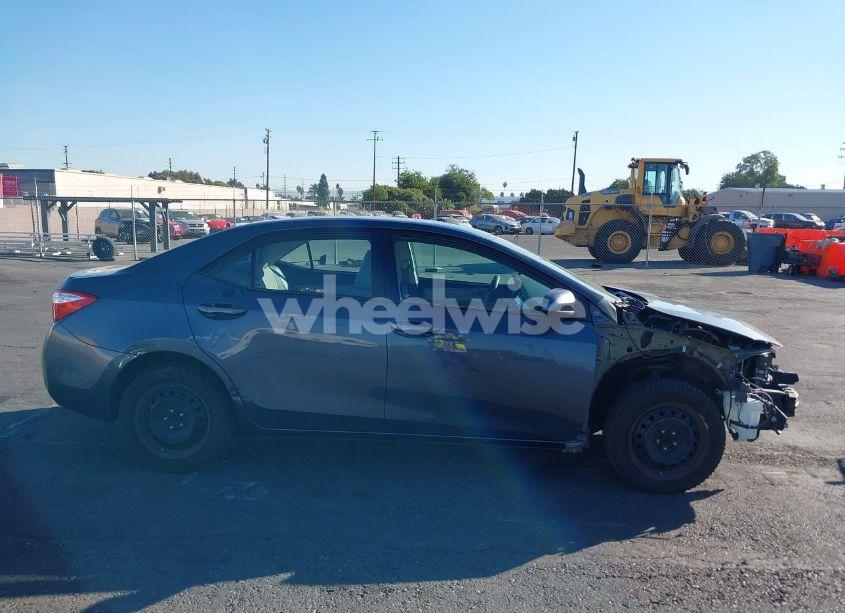 Photo 12 of 2015 Toyota Corolla LE (VIN 5YFBURHEXFP236719)