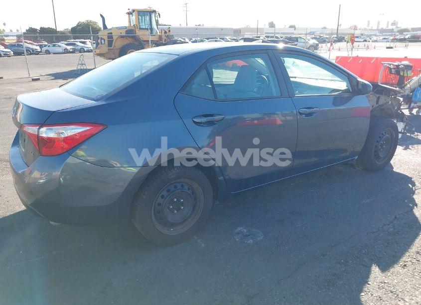 Photo 4 of 2015 Toyota Corolla LE (VIN 5YFBURHEXFP236719)