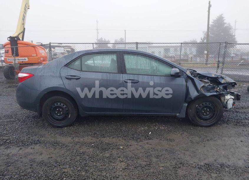 Photo 14 of 2015 Toyota Corolla LE (VIN 5YFBURHEXFP244755)