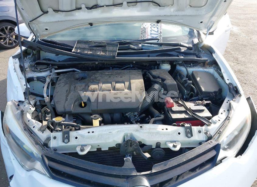 Photo 10 of 2015 Toyota Corolla L (VIN 5YFBURHEXFP260177)