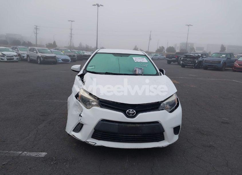 Photo 12 of 2015 Toyota Corolla L (VIN 5YFBURHEXFP260177)