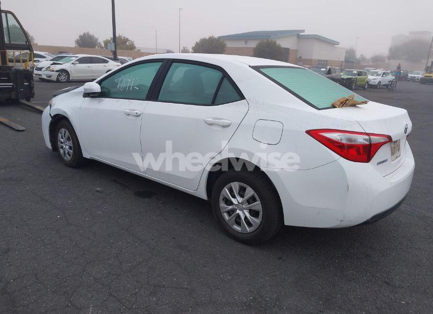 Photo 3 of 2015 Toyota Corolla L (VIN 5YFBURHEXFP260177)