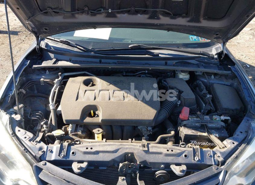 Photo 10 of 2015 Toyota Corolla LE (VIN 5YFBURHEXFP263886)