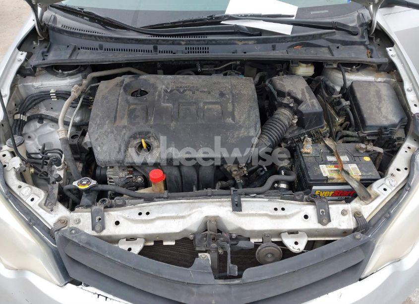 Photo 10 of 2015 Toyota Corolla L (VIN 5YFBURHEXFP268540)