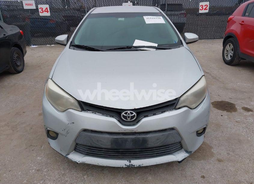 Photo 12 of 2015 Toyota Corolla L (VIN 5YFBURHEXFP268540)
