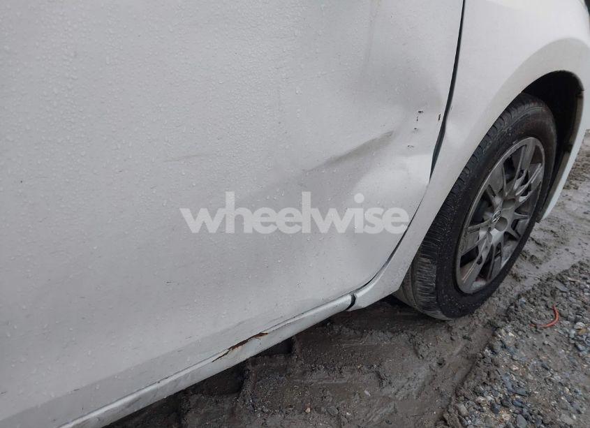 Photo 6 of 2015 Toyota Corolla S (VIN 5YFBURHEXFP268957)