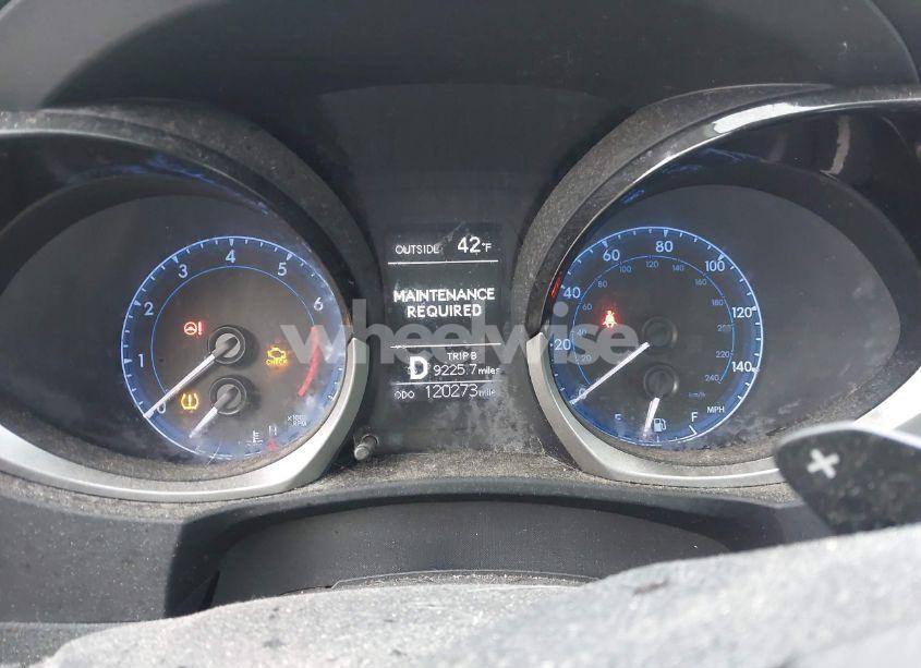 Photo 7 of 2015 Toyota Corolla S (VIN 5YFBURHEXFP268957)