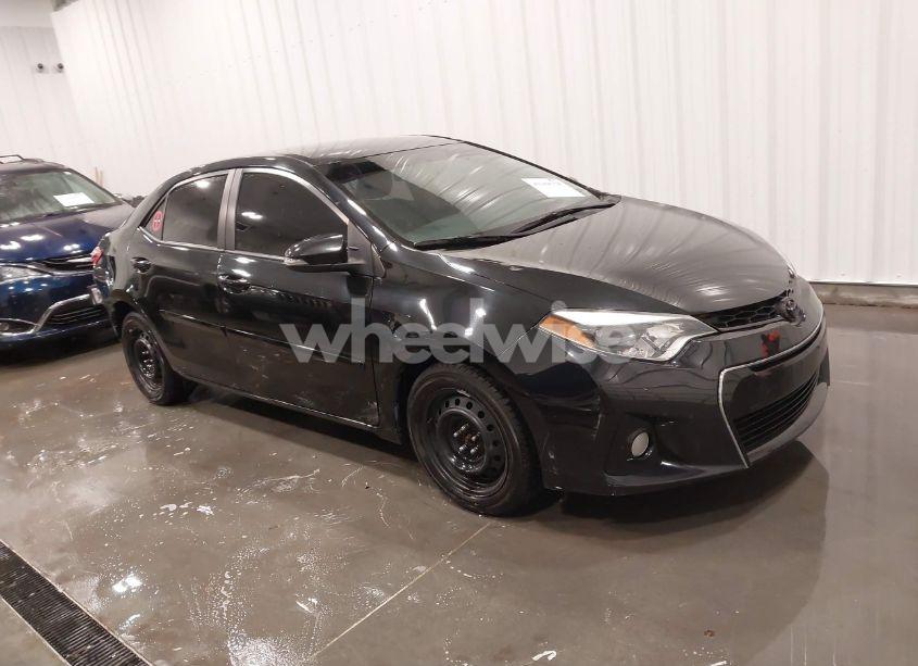 2015 Toyota Corolla S (VIN 5YFBURHEXFP282731) main photo
