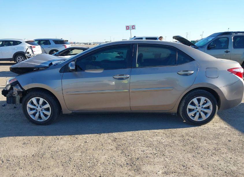 Photo 14 of 2015 Toyota Corolla LE (VIN 5YFBURHEXFP352356)